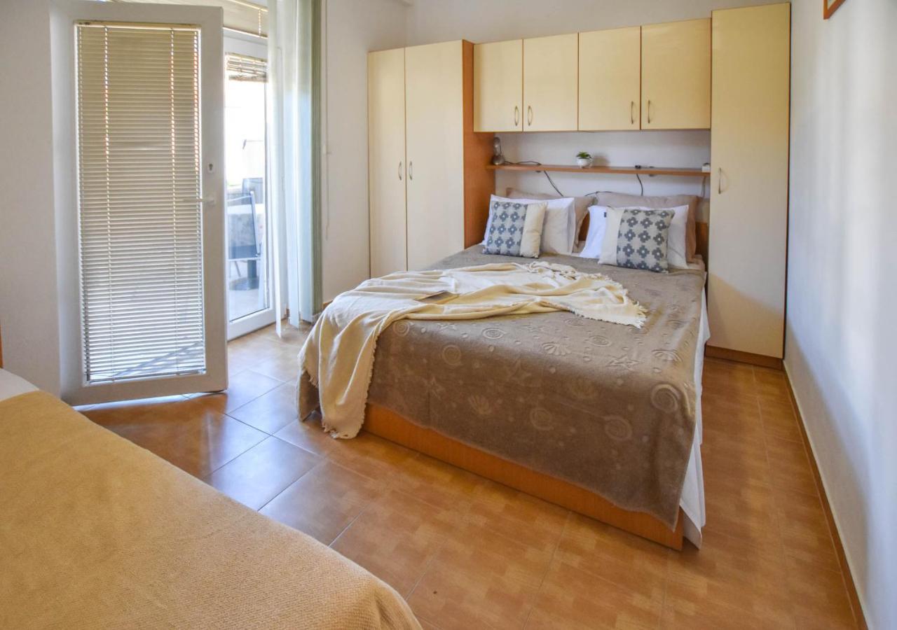 Apartments Flora Pakoštane 外观 照片