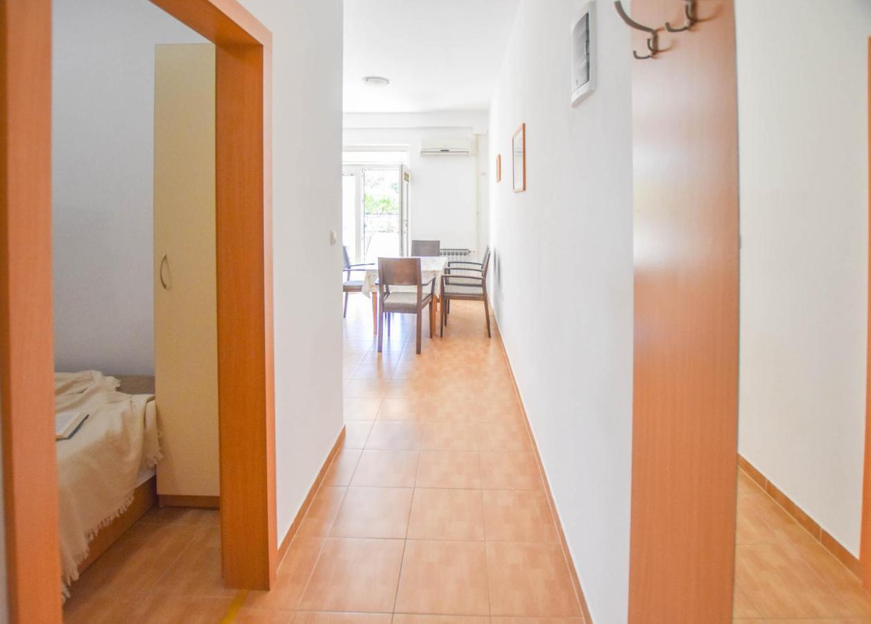 Apartments Flora Pakoštane 外观 照片